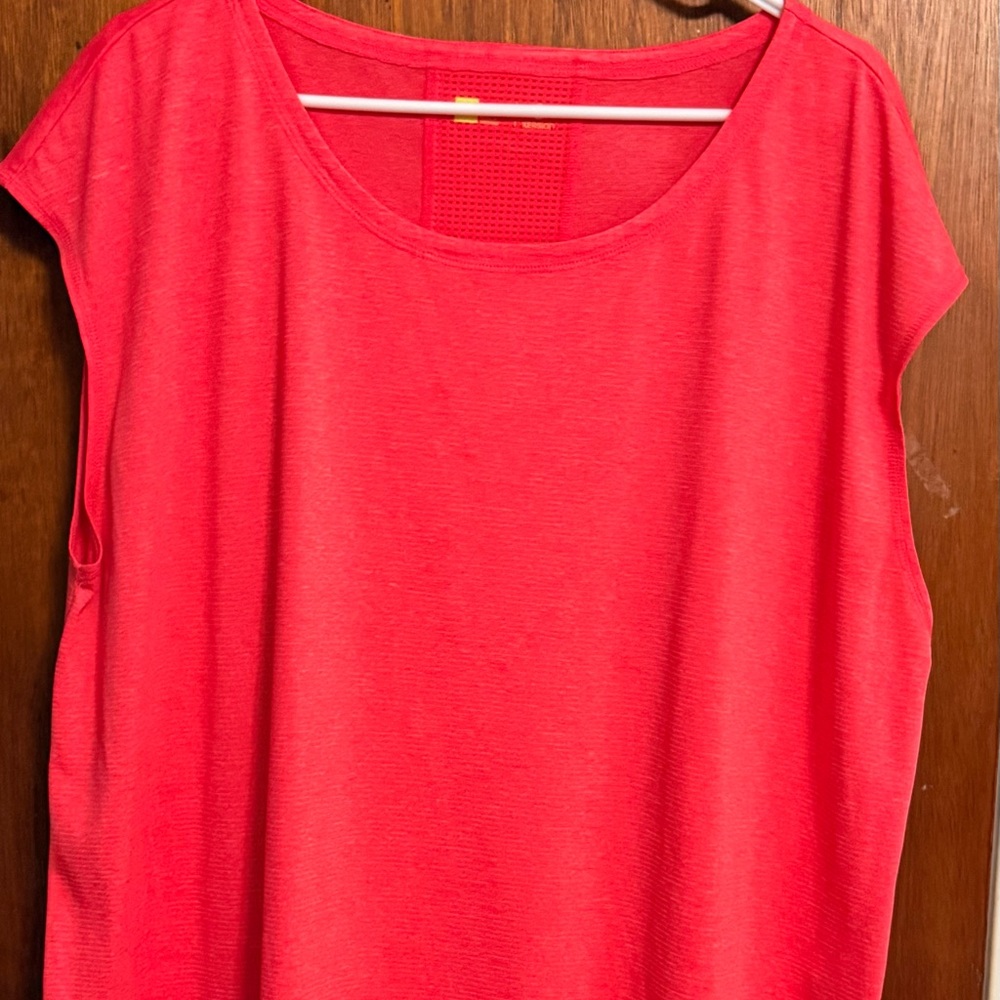 Xersion Women's Vibrant Pink Tank Top